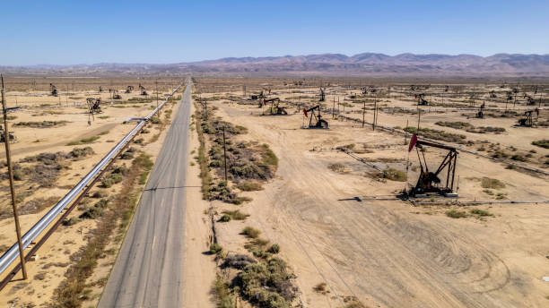 istock Oil Fields Bakersfield California 1404714957