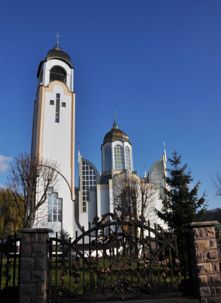鐘楼と至高使徒ペテロとパウロの大聖堂 - religion christianity bell tower catholicism ストックフォトと画像