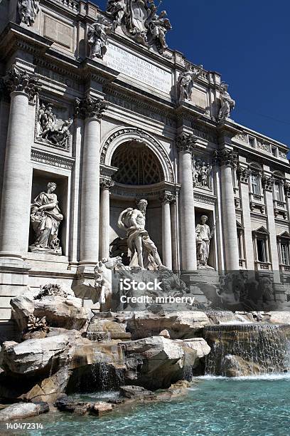Fontana Di Trevi Rom Stockfoto und mehr Bilder von Berühmtheit - Berühmtheit, Blau, Europa - Kontinent