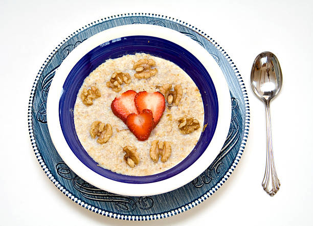 meu café da manhã - oatmeal breakfast healthy eating cholesterol - fotografias e filmes do acervo