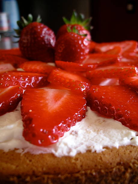istock Strawberry cake and cream 140472642
