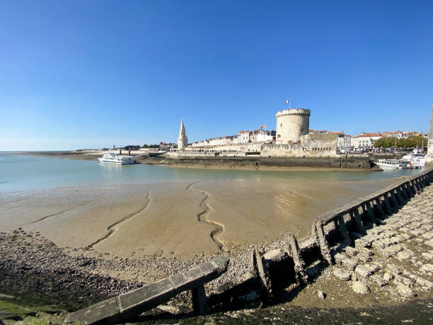 istock Harbor entry at La Rochelle 1404729335