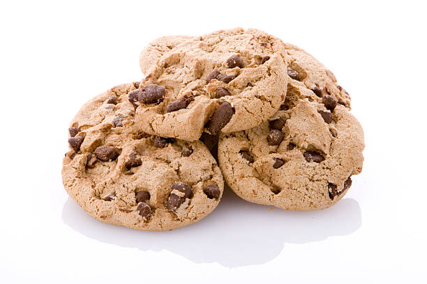 Con pedacitos de Chocolate aislado sobre fondo blanco. - foto de stock