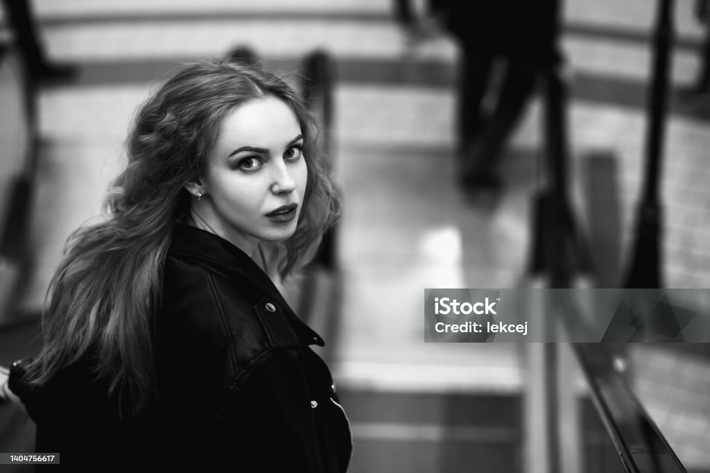 Scared Get Back Scared Looking Back Stock Photo - Download Image Now - Back Lit, Fear ...