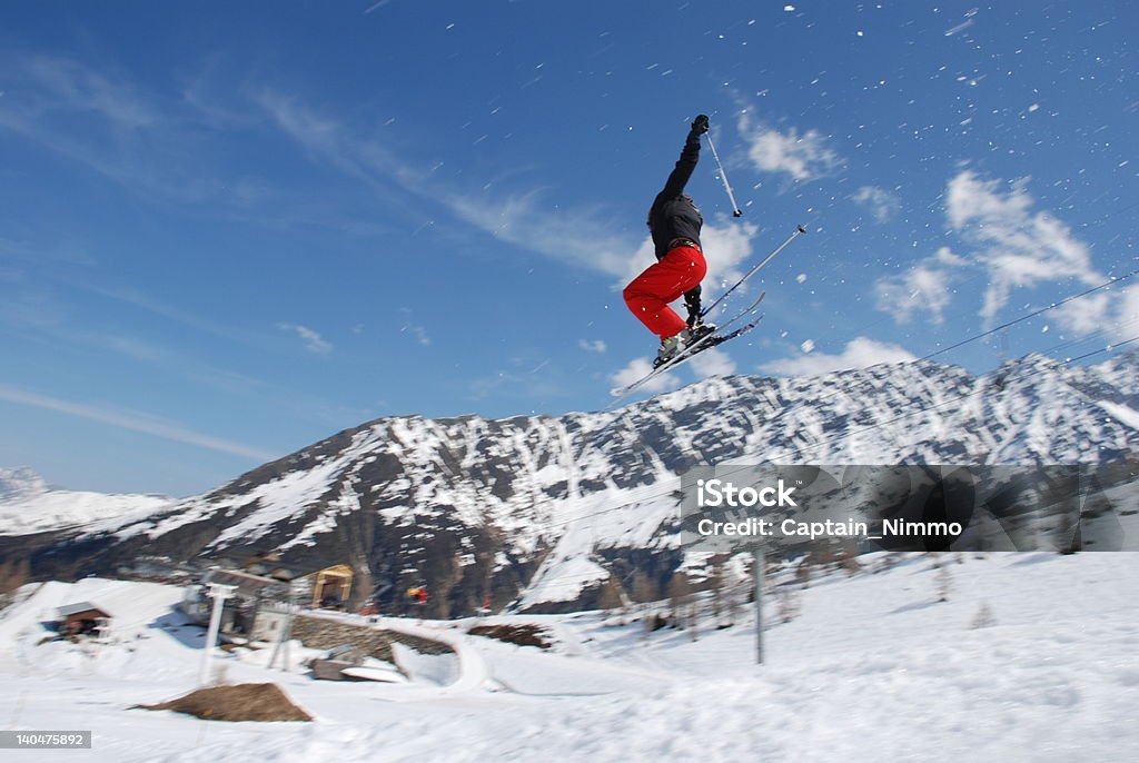 Действие skiier 3 - Стоковые фото Лыжи роялти-фри
