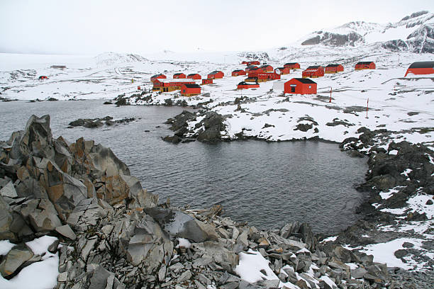 istock A gorgeous view of a polar research station 140476871