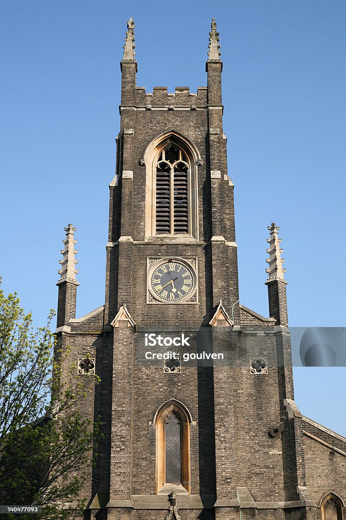 Iglesia En Inglés Foto de stock y más banco de imágenes de Arquitectura - Arquitectura, Azul, Cielo - iStock Iglesia En Inglés Foto de stock y más banco de imágenes de Arquitectura - Arquitectura, Azul, Cielo - iStock