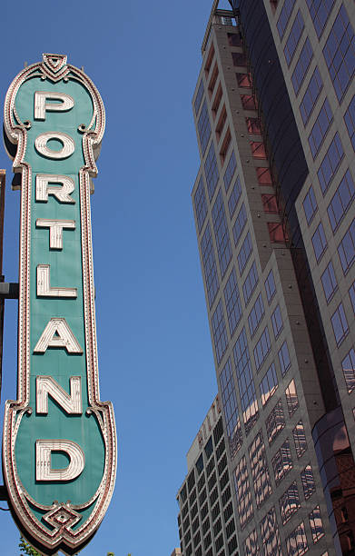 istock Historic downtown Portland Oregon Sign 140477210