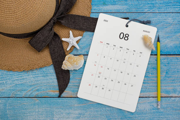 istock August 2022 Calendar Background 1404778944