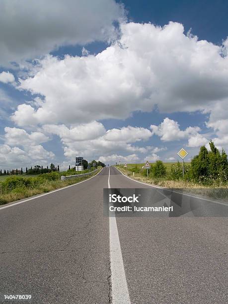 Toskana Road Stockfoto und mehr Bilder von Asphalt - Asphalt, Blau, Cumulus