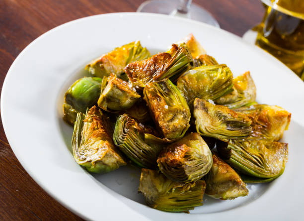 istock Sauteed in oil artichokes 1404826950