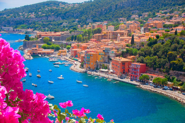 villefranche sur mer, côte d'azur, frankreich - cannes french riviera france beach - fotografias e filmes do acervo