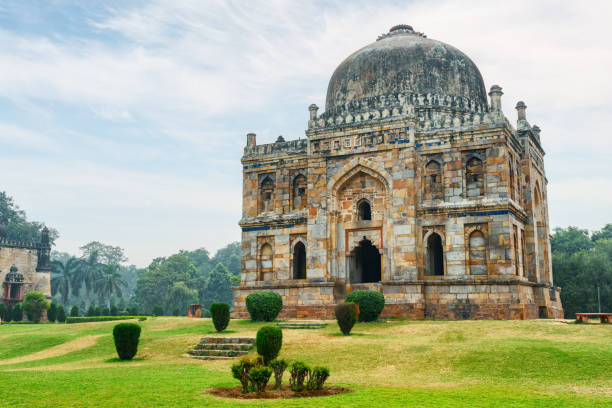 Shish Gumbad at Lodi Gardens in Delhi, India Awesome view of Shish Gumbad at Lodi Gardens in Delhi, India. The tomb is a popular tourist attraction of South Asia. lodi gardens stock pictures, royalty-free photos & images