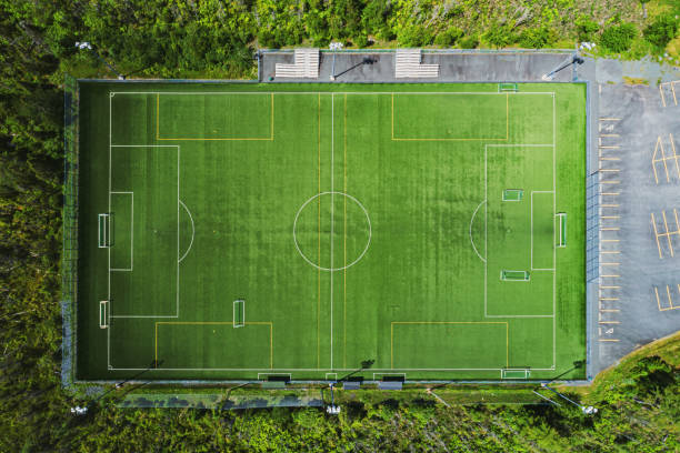 пустой футбольное поле - club soccer фотографии стоковые фото и изображения