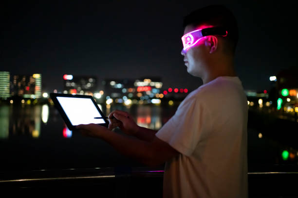istock Tablet operation concept with a sense of science and technology 1404925587