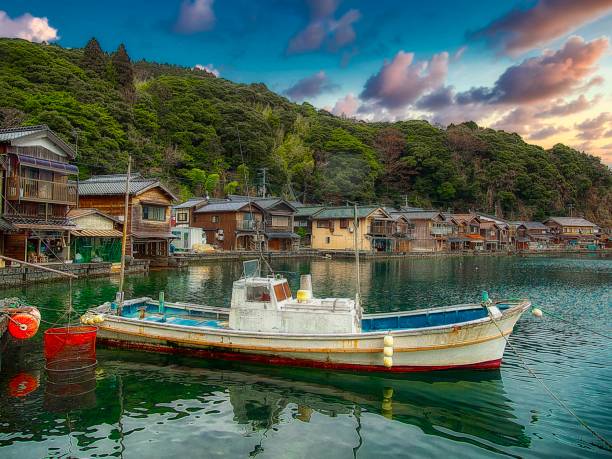 japanese landscape1203 fishing village - fishing village imagens e fotografias de stock