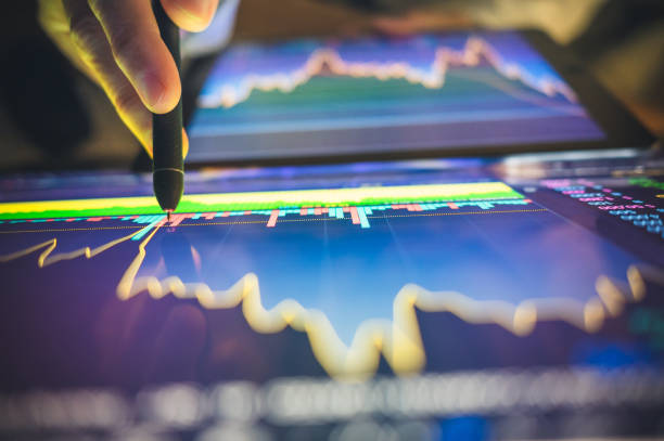 istock investment analysis inflation economic chart 1404974181