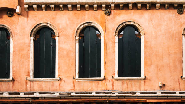 istock Venice downtown autumnal shooting 1405176878