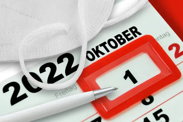German calendar 2022 October 1  Saturday and Corona FFP2 Mask