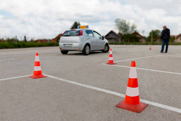 driving test. training parking - driving training car safety imagens e fotografias de stock