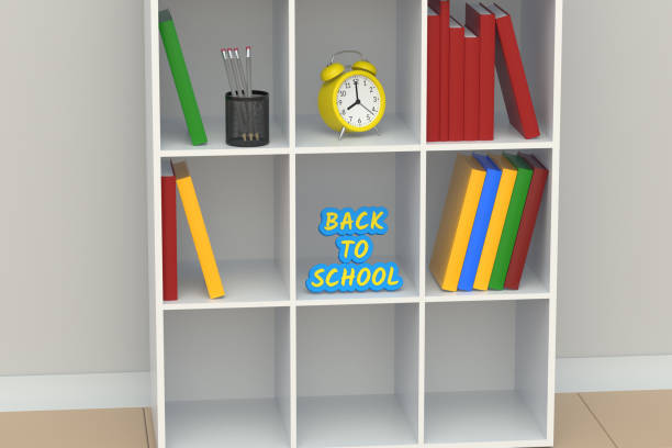 wort zurück zur schule und schreibwaren zubehör in bücherregalen. bildungskonzept. 3d-rendering - back to school equipment capital letter clock stock-fotos und bilder