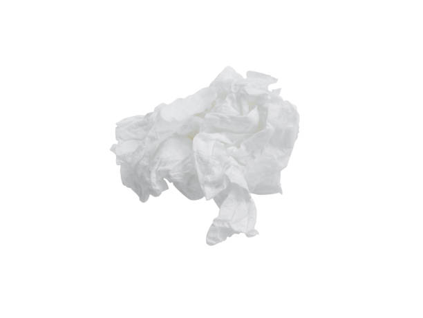 papel de tecido aparafusado ou amassado único após uso isolado em fundo branco com caminho de recorte - tissue crumpled toilet paper paper - fotografias e filmes do acervo