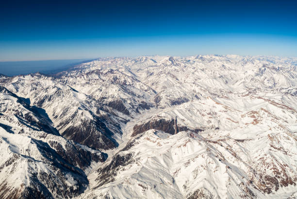 vista de la cordillera de los andes - andes fotografías e imágenes de stock