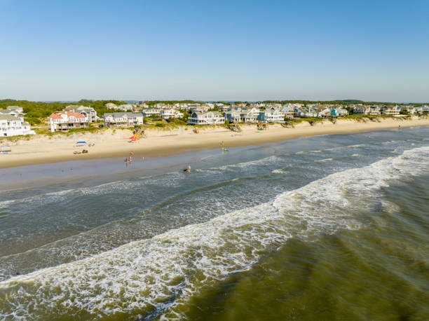 Beachfront real estate in Corolla Beach North Carolina outer banks Beachfront real estate in Corolla Beach North Carolina outer banks outer banks north carolina stock pictures, royalty-free photos & images