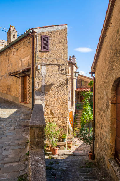istock Tuscany - Old Town Of Sorano 1405390435