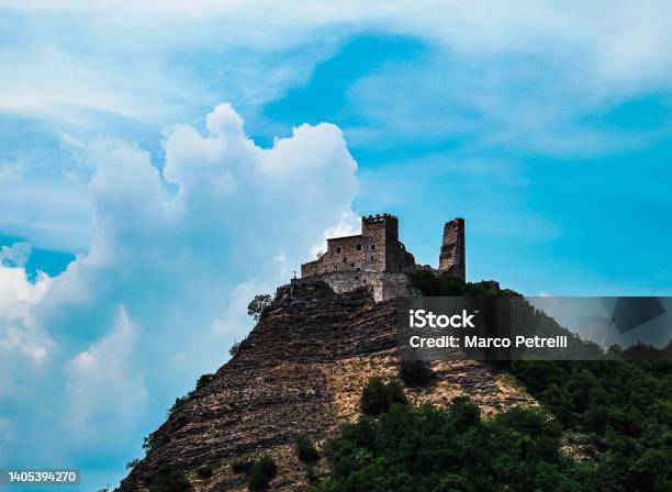 Rocca Varano Of Camerino Stock Photo - Download Image Now - Dressing Room, Marche - Italy, Ancient