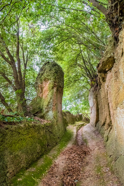 istock Vie Cave of Pitigliano - Tuscany 1405396503
