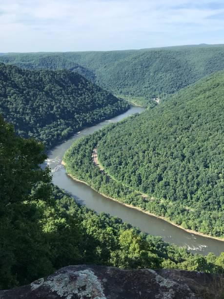istock Overview of New River Gorge 1405408821