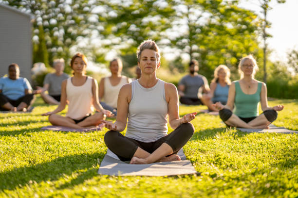 istock Outdoor Group Yoga 1405434552