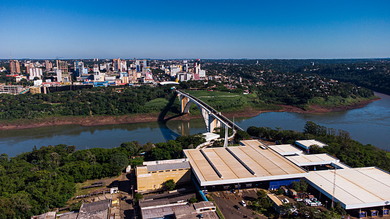 Vista del Puente de la Amistad 08 de mayo de 2022, Ponte da Amizade, sobre el río Paraná, conectando Brasil, con Paraguay photo