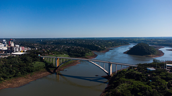 Vista del Puente de la Amistad 08 de mayo de 2022, Ponte da Amizade, sobre el río Paraná, conectando Brasil, con Paraguay photo