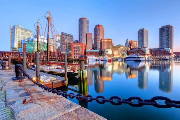 boston (massachusetts) - boston skyline harbor city zdjęcia i obrazy z banku zdjęć