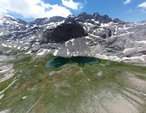 istock Black lake in Bolkar Mountains (Türkiye) 1405458336