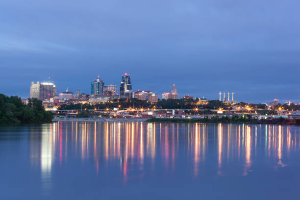 istock Kansas City Skyline Reflection 1405503405