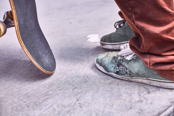 istock Low section of a skateboarder 1405538164