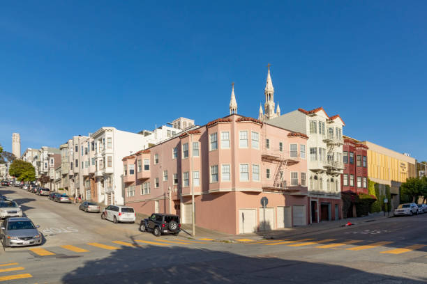 istock old houses in downtown San Francisco in bright light 1405587947