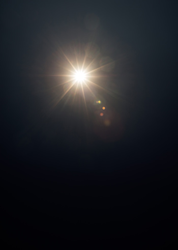 Es una imagen real del sol. Listo para componer con tu trabajo. photo
