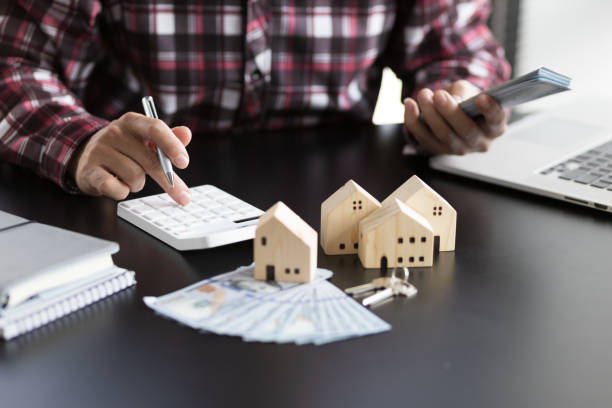 부동산 가치 계산 개념 - interest rate house loan budget 뉴스 사진 이미지