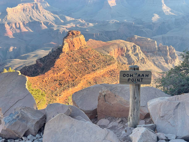 Grand Canyon at sunrise, Ooh -Aah point, South Kaibab trail. Arizona USA View of the sunrise at Grand Canyon, on the South Kaibab trail- Ooh -Aah point, south kaibab trail stock pictures, royalty-free photos & images