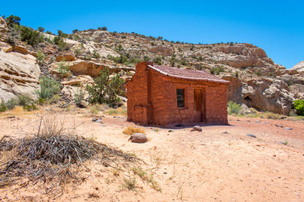 istock Abandoned House in the Desert Landscape 1405643216