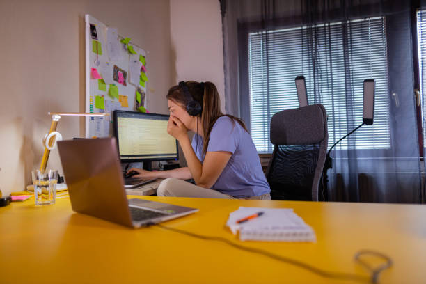 istock I don't know in witch laptop to look 1405652803
