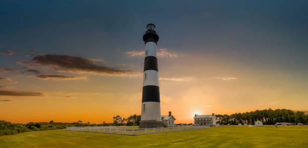 istock Bodie Lighthouse North Carolina at Dusk 1405672611