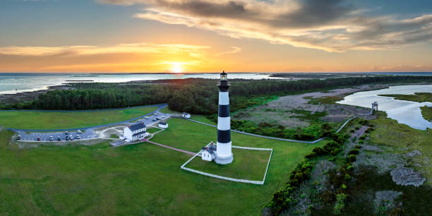 Bobie Lighthouse North Carolina at sunsetBodie Lighthouse Bobie Lighthouse North Carolina at sunset outer banks north carolina stock pictures, royalty-free photos & images
