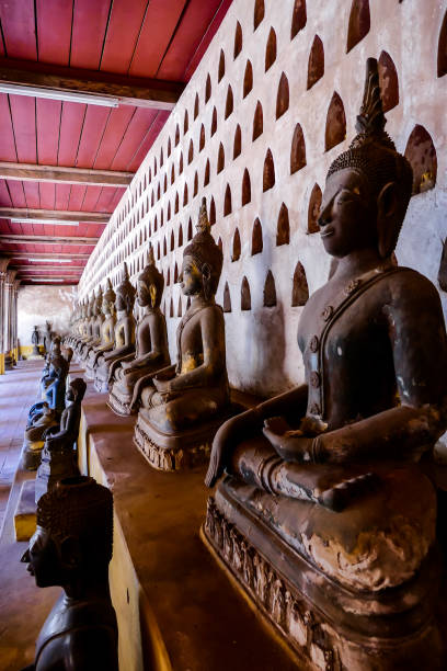 buda en tailandia, imagen de foto digital como fondo, tomada en el templo de sisaket laos, asia, tomada en el templo de sisaket, luang prabang, laos, asia - laos luang phabang thailand religion fotografías e imágenes de stock