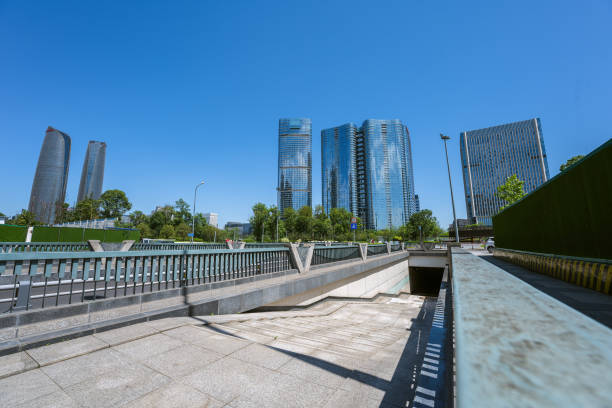 istock Early morning Financial City 1405700052