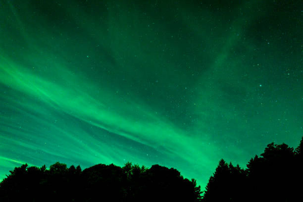 nordlicht am himmel - iceland meteorology galaxy aurora borealis stock-fotos und bilder